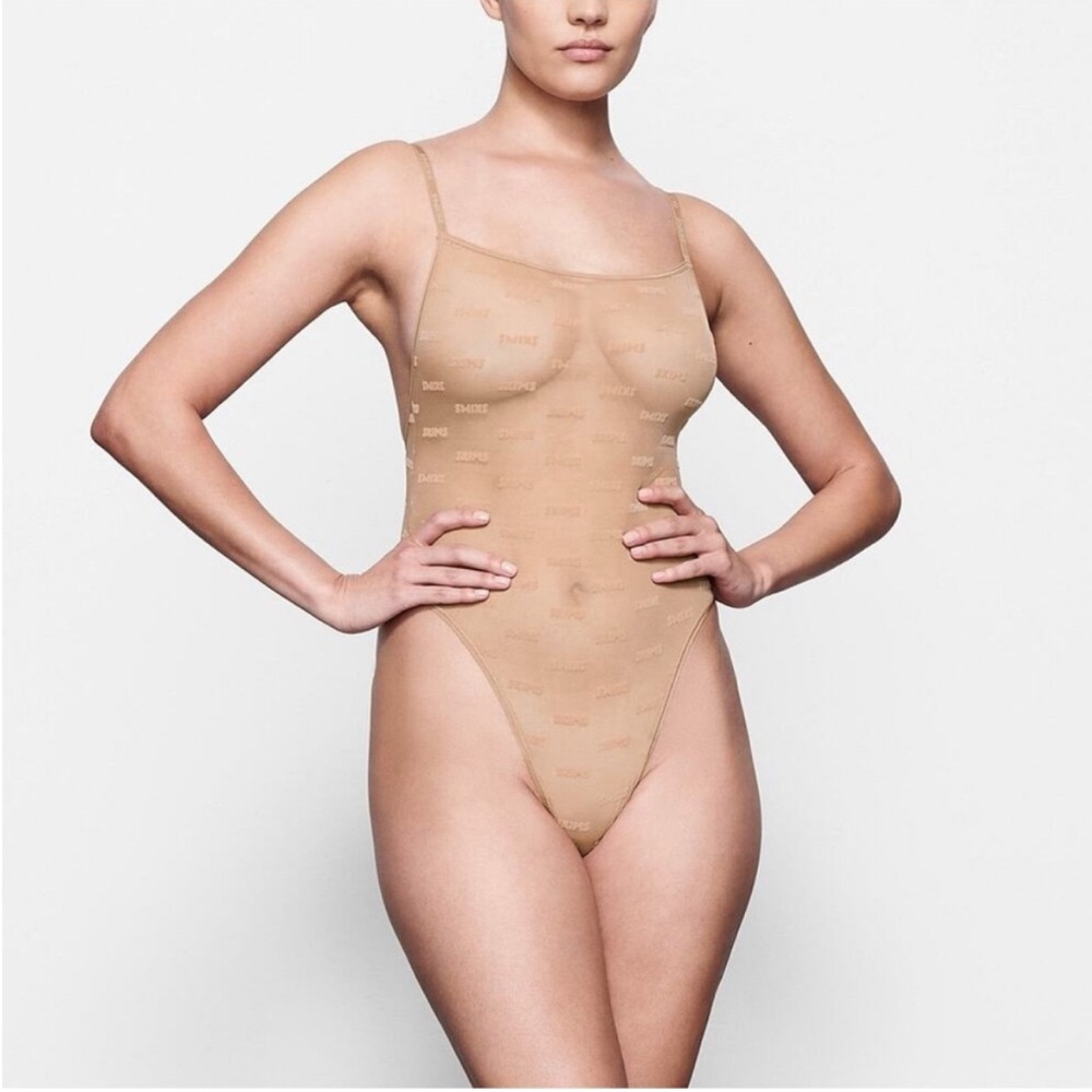 SKIMS After Hours Bodysuit xxs